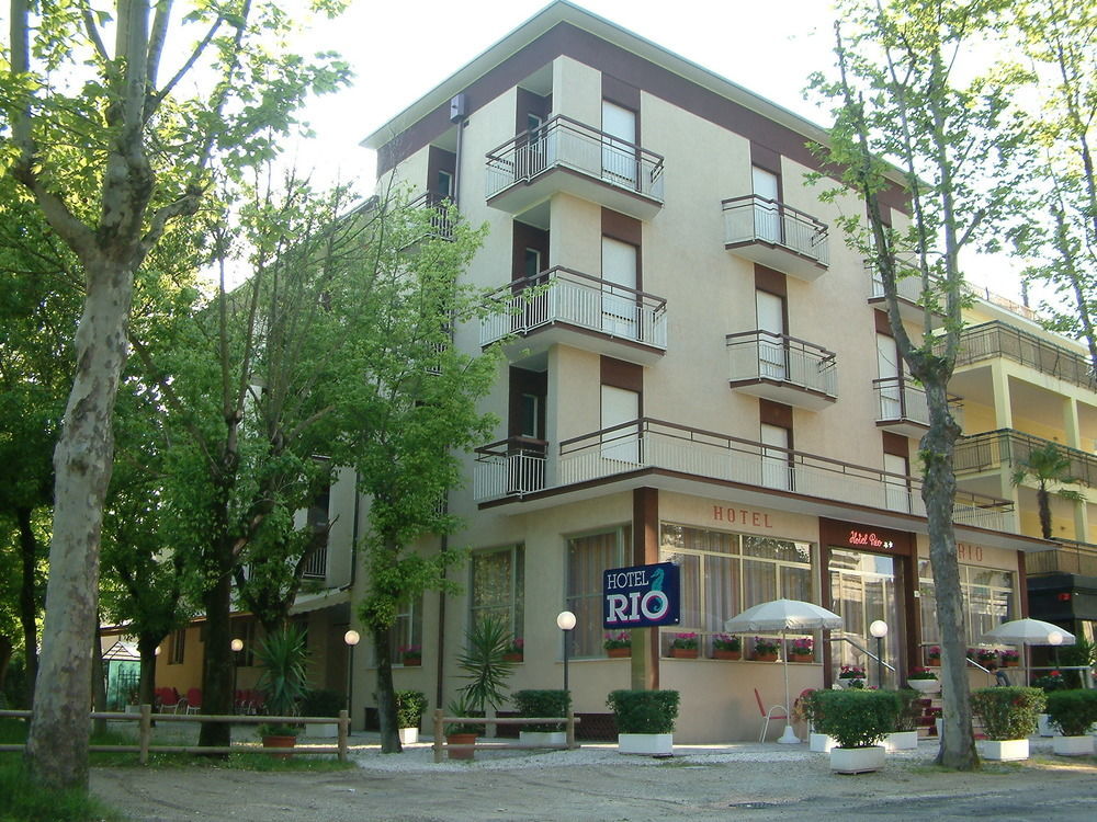 צ'סנטיקו Hotel Rio מראה חיצוני תמונה