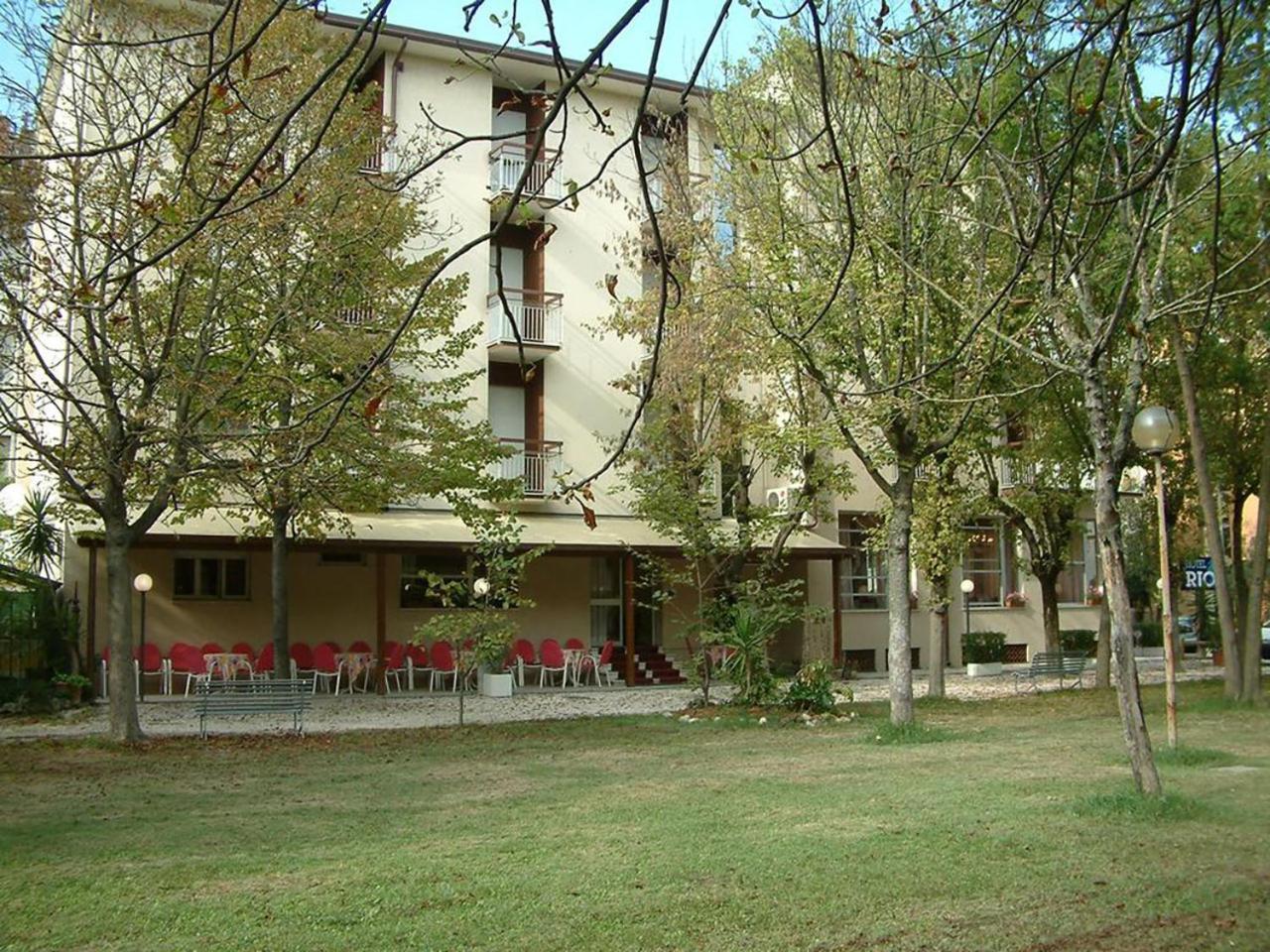 צ'סנטיקו Hotel Rio מראה חיצוני תמונה