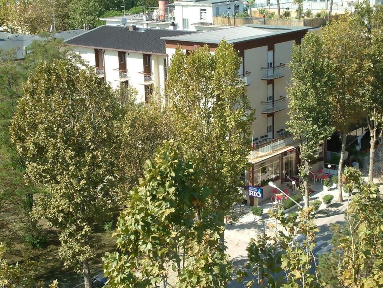 צ'סנטיקו Hotel Rio מראה חיצוני תמונה