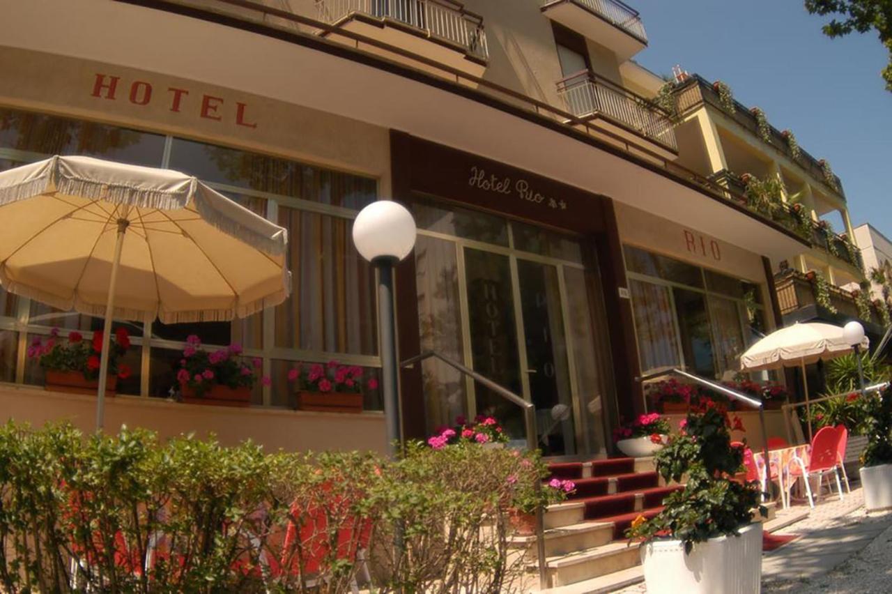 צ'סנטיקו Hotel Rio מראה חיצוני תמונה