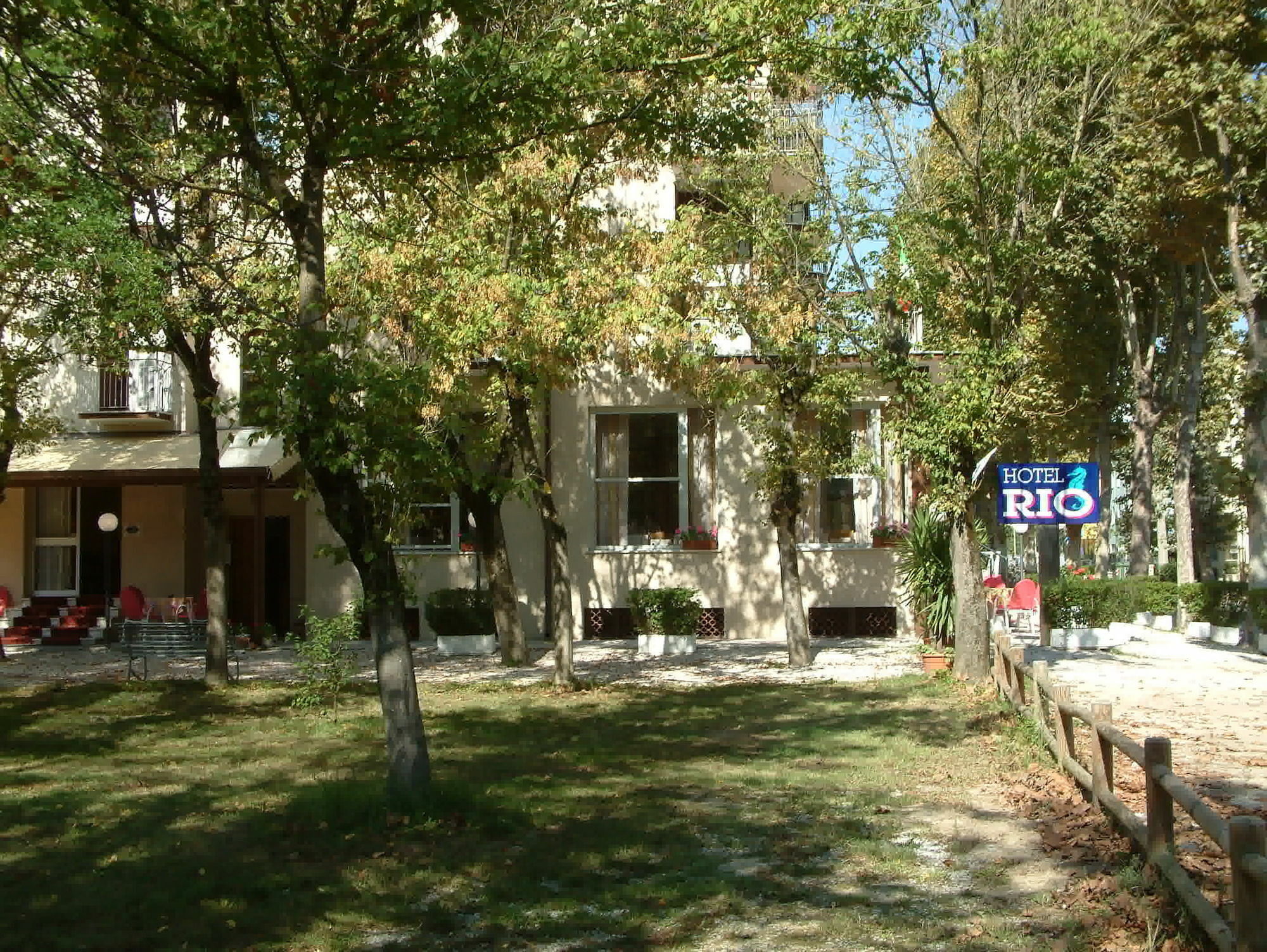 צ'סנטיקו Hotel Rio מראה חיצוני תמונה